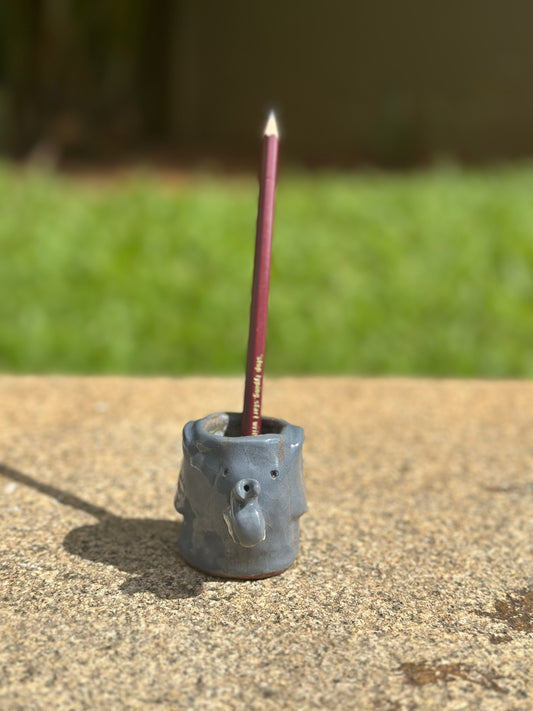 Trunk Tales – Elephant Ceramic Pencil Stand